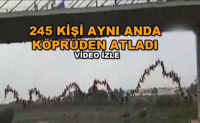 Aynı anda 245 kişi köprüden atladı! video izle