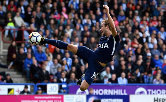 Harry Kane bir şeyler deniyor: Tottenham, Huddersfield'ta farklı kazandı