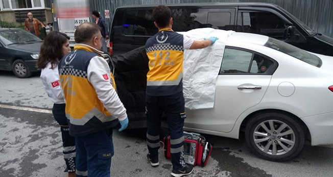 Kadıköy'de kadın sürücü direksiyon başında öldürüldü