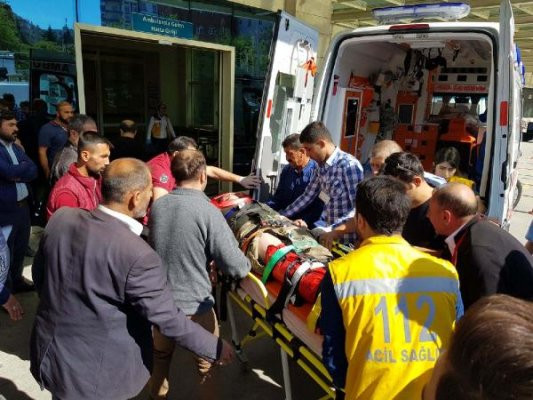 Siirt'te patlama: 4 asker yaralı
