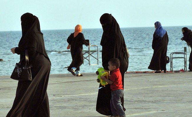 Suudi din adamından skandal karar: Tecavüz olaylarından kadınları sorumlu tuttu!