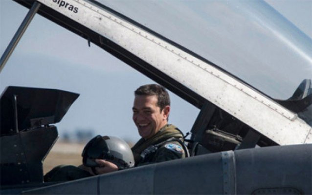 Yunanistan Başbakanı Çipras, F-16 ile Ege’de uçtu!