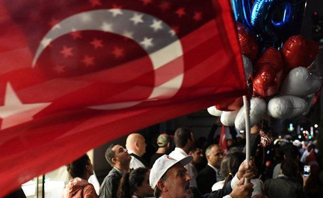 ABD'nin vize adımına Türkiye'den karşılık geldi