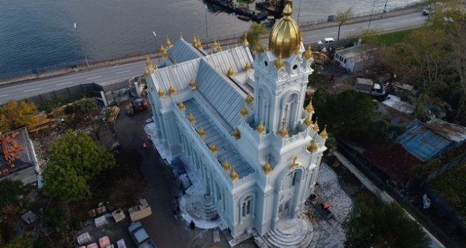 Dünyada tek olma özelliği taşıyan "Demir Kilise"nin son durumu havadan görüntülendi
