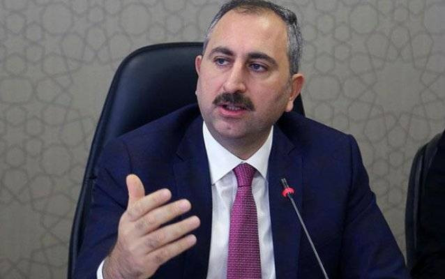 Adalet Bakanı Gül: Kılıçdaroğlu siyasetin Fuat Avni'si