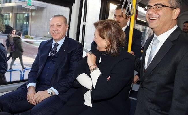 Cumhurbaşkanı Erdoğan, yerli otobüsle yolculuk yaptı