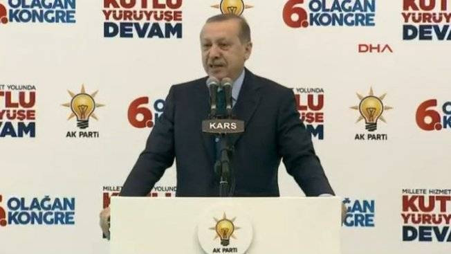 Erdoğan: FETÖ temsilcileriyle kurulan mahkemeler ülkemi mahkum edemez