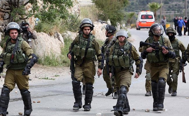 İsrail polisi Türk gurbetçileri tartakladı