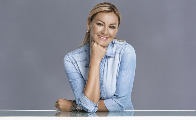 Pınar Altuğ, FOX TV'de yemek programı sunacak