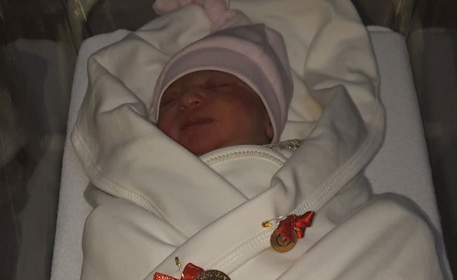 2018 yılının ilk bebeği ''Esila bebek'' oldu