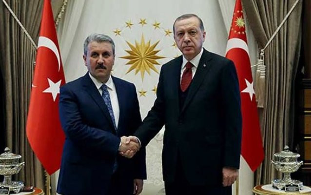 "Erdoğan AK Parti'ye katılmam için davet etti"