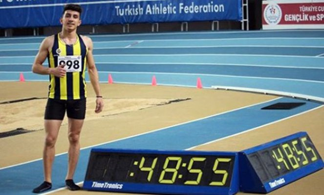 Genç atlet İlyas Çanakçı'dan Türkiye rekoru