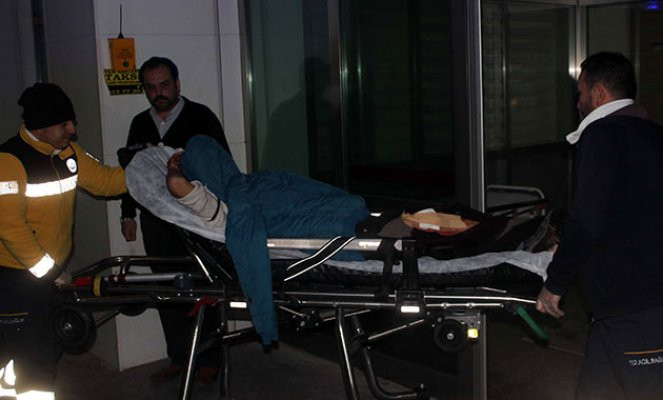 Karaman'da 'yan baktın' kavgası: 2 yaralı