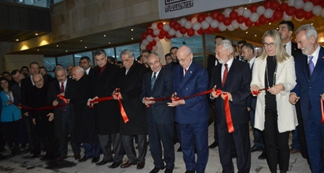 Meclis Başkanı Kahraman, Güneydoğu’nun en büyük kütüphanesini açtı