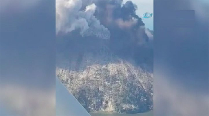 Papua Yeni Gine'de volkanik patlama Video İzle