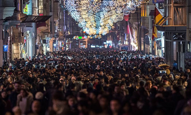 Türkiye yeni yılı kutluyor