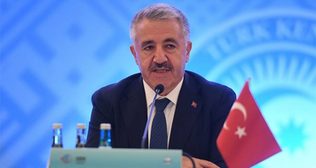 Ulaştırma Denizcilik ve Haberleşme Bakanı Arslan'dan 'Zeytin Dalı Harekatı' açıklaması