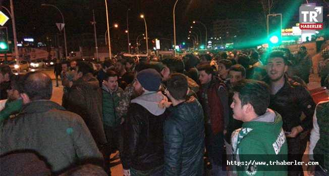 Bursaspor taraftarından yönetime protestoda ortalık karıştı!
