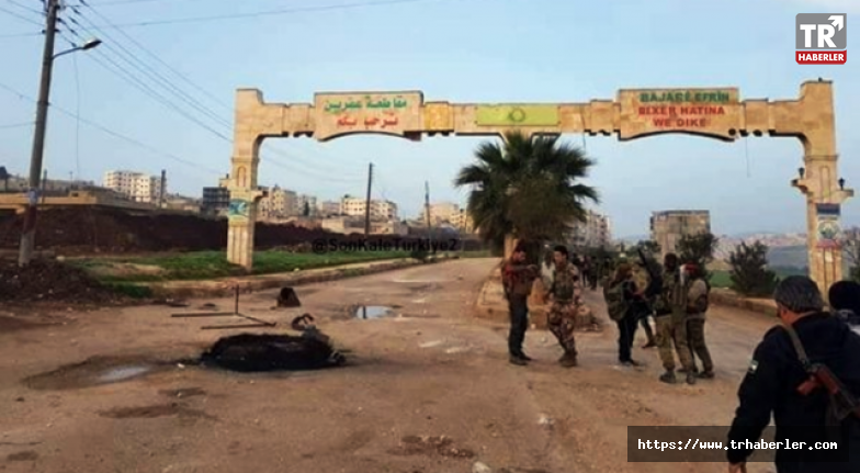 Afrin'in merkezinin giriş kapısı yıkıldı