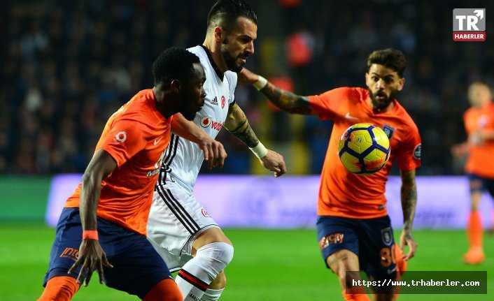 Başakşehir - Beşiktaş maçında futbolcular ve antrenörler arasında arbede