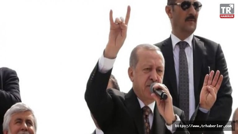 Erdoğan bozkurt işaretini farkında olmadan yapmış