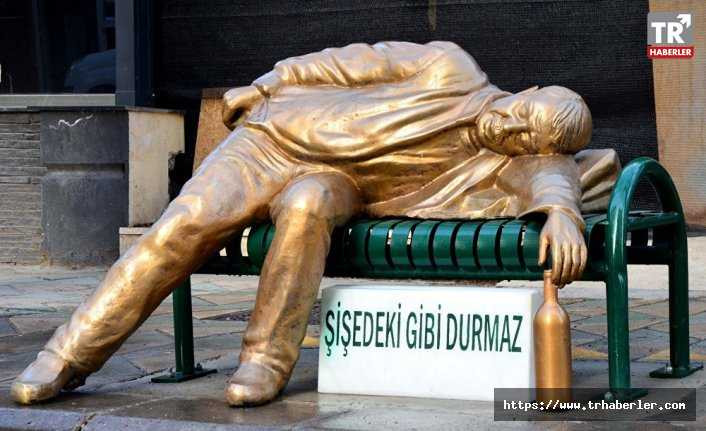 Eskişehir Belediyesi heykelle uyardı: Şişede durduğu gibi durmaz
