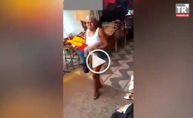 Sıcaktan bunalan kadının yaptığı hareket görenleri hayrete düşürdü video izle