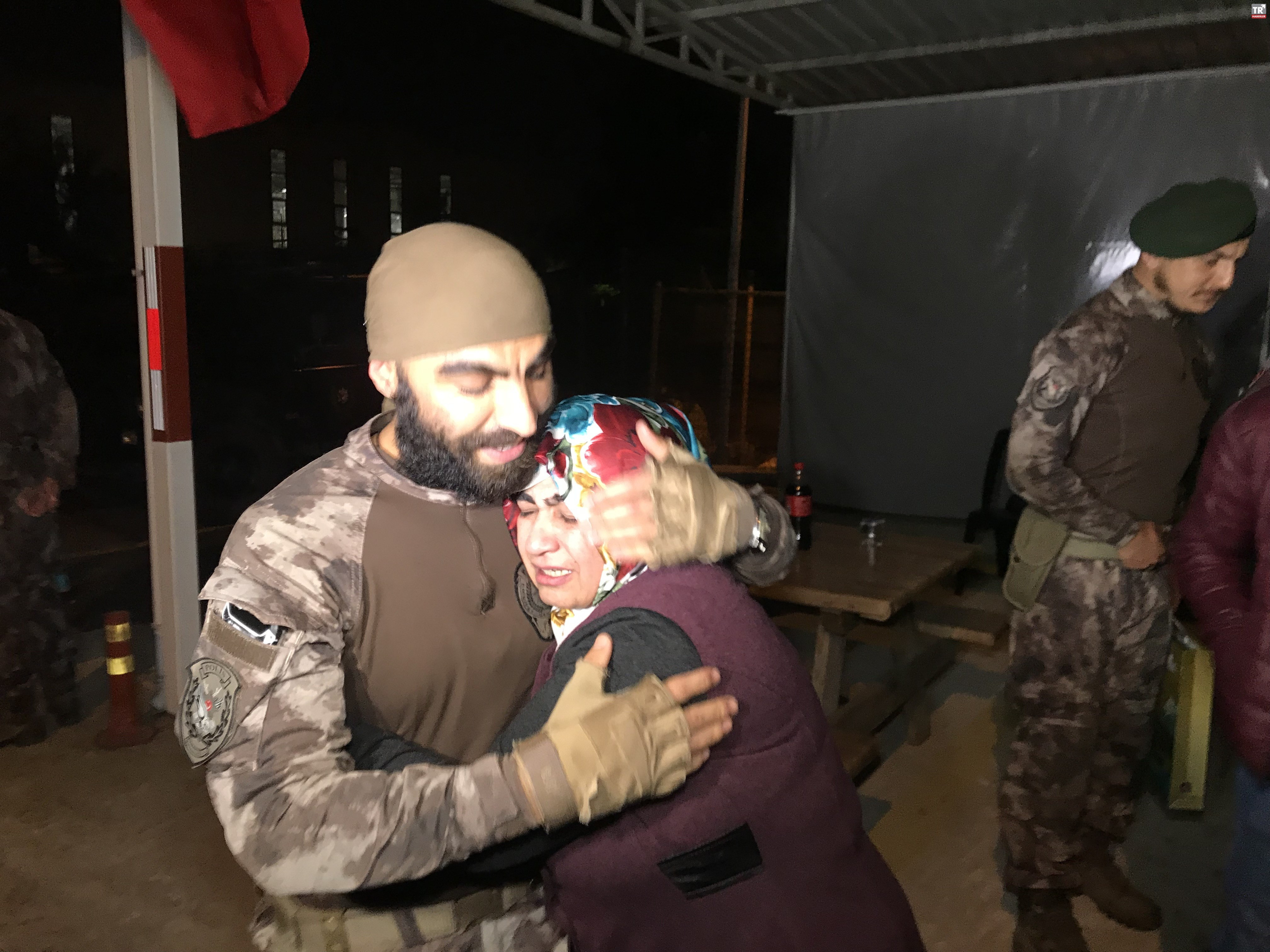 Afrin’den dönen Özel Harekatlar sevinç gözyaşlarıyla karşılandı