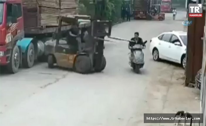 Forklift aniden dönünce...