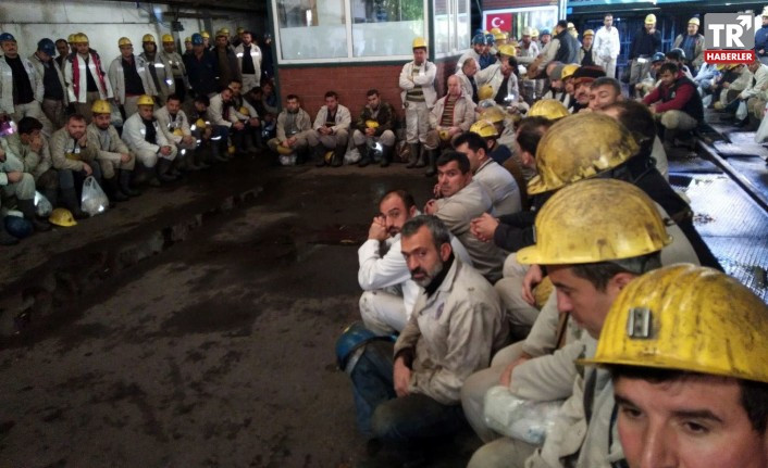 Madenciler soma maden şehitlerini dualarla andı