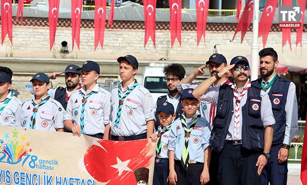 Taksim'de 19 Mayıs töreni