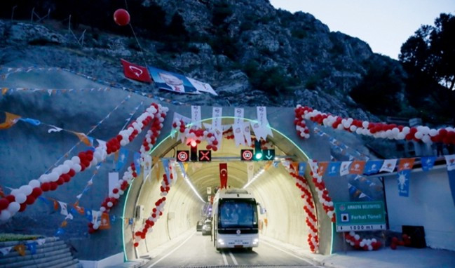 Başbakan Yıldırım Ferhat Tüneli'ni açtı...