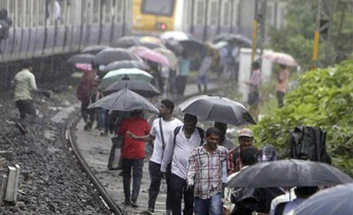 Hindistan'da muson yağmurları: 66 ölü