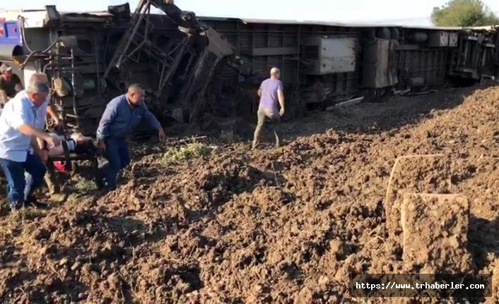 İBB 7 kurtarma aracını tren kazasının olduğu bölgeye gönderdi