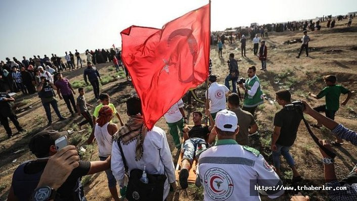 İsrail Türk bayrağını sallayan genci böyle vurdu