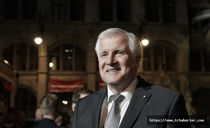 Kritik görüşme bugün : Alman İçişleri Bakanı'nın istifa etmesi bekleniyor
