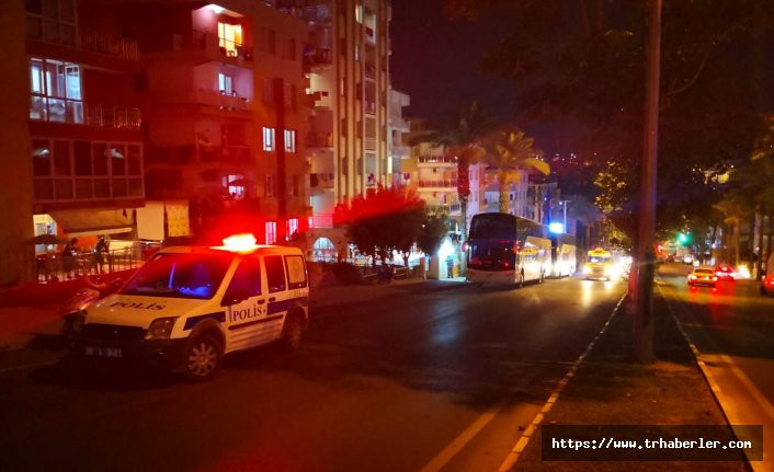 Kuşadası’nda turist otobüsüne molotoflu saldırı