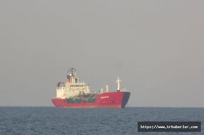 Marmara Denizi Sivriada açıklarında bir tanker ile kuruyük gemisi çarpıştı