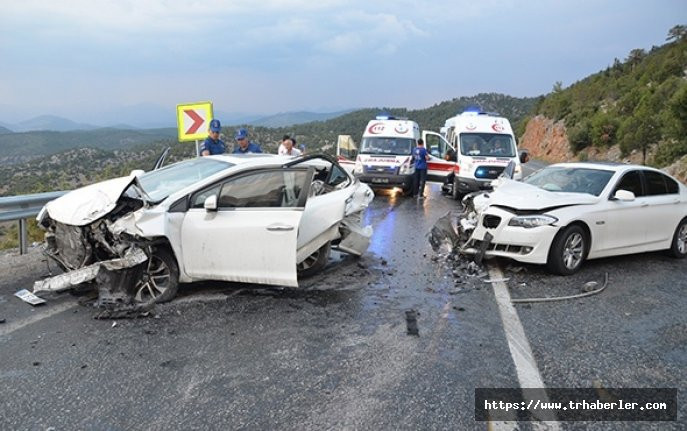 Antalya’da 6 araç birbirine girdi: Çok sayıda yaralı var!