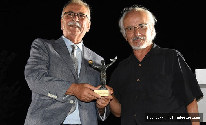 'Homeros Ödülü' Prof. Dr. Haluk Şahin'e verildi