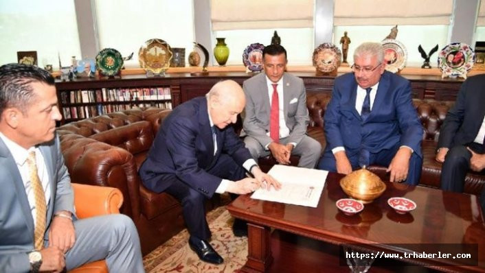 Milletvekili Hayati Arkaz resmen MHP'ye geçti! Devlet Bahçeli imzaladı