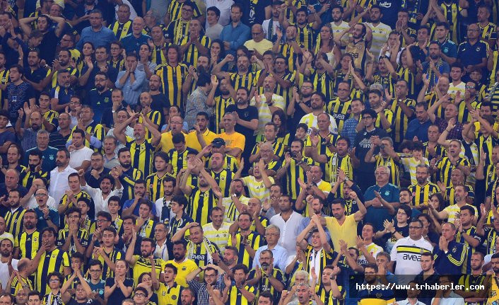 Beşiktaş ile 1-1 berabere kalan Fenerbahçe tribünlerinde Ersun Yanal sesleri