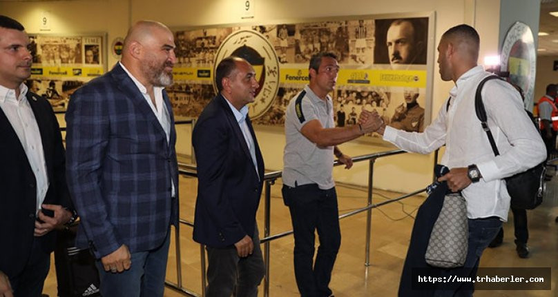 Fenerbahçe’de futbolcuları Ali Koç karşıladı!