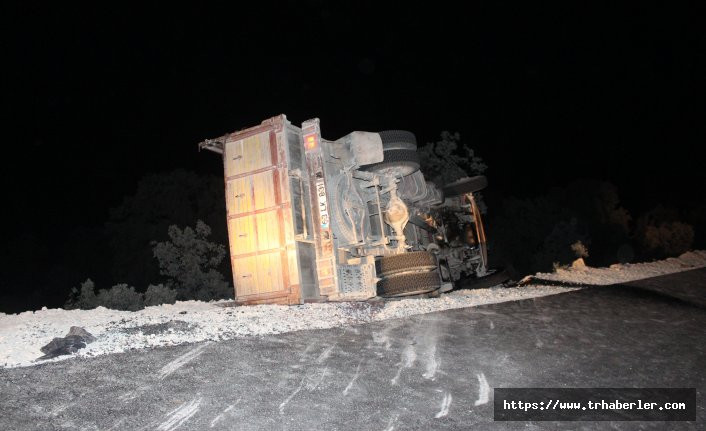 Gaziantep'te korkunç kaza! Tarım işçilerini taşıyan kamyon devrildi: 17 yaralı! video izle