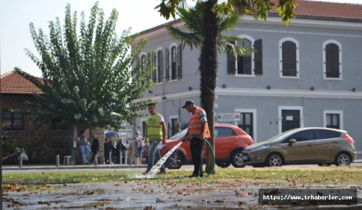 İzmir Belediyesi: Kokunun sebebini bulamadık!