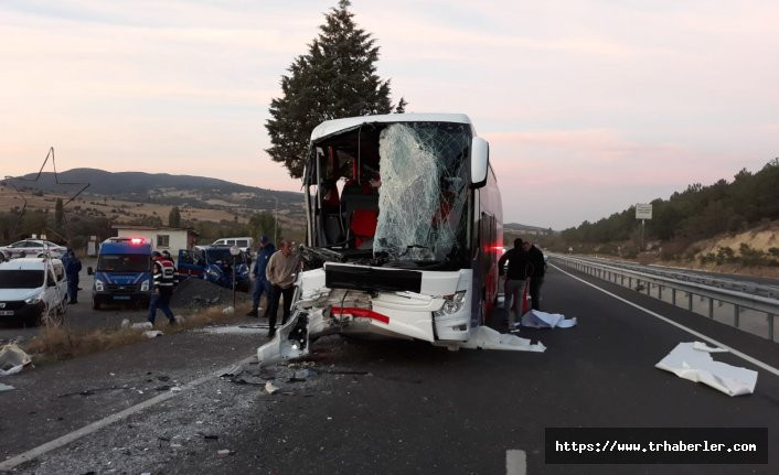 Uşak'ta otobüs kaza yaptı çok sayıda yaralı var
