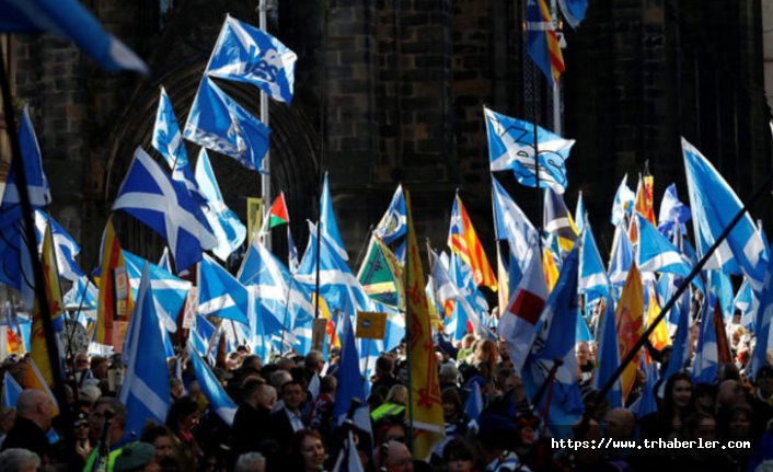Ajanslar dünyaya acil koduyla geçti! İskoçya bağımsızlık için harekete geçti