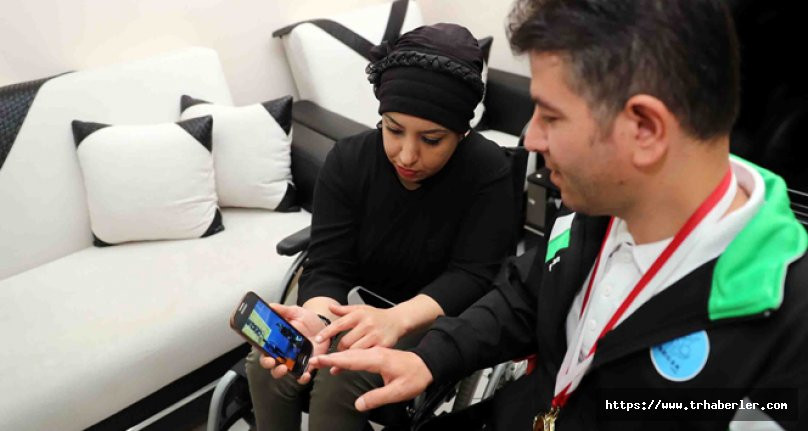 Engelli Eşini İnternet'te İzlediği Videolarla: Şampiyon Yaptı