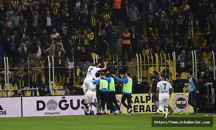 Fenerbahçe tribünlerinden tepki! 'Cocu istifa' sesleri!
