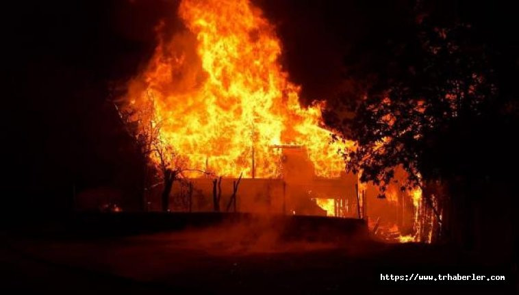 Karabük’te kardeşlere ait 2 ev yandı